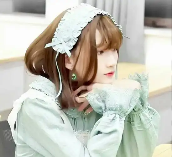 时代峰峻三代的女装照片