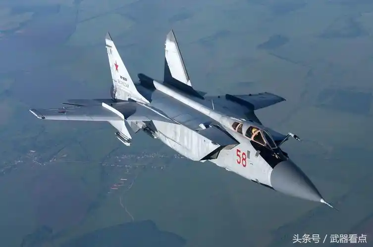 俄罗斯米格31代号捕狐犬系列战斗机高清相片