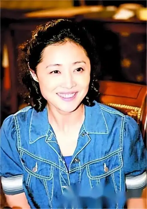 回顾演员刘蓓三婚再嫁一婚丈夫,被张若昀记恨多年,如今怎么样?