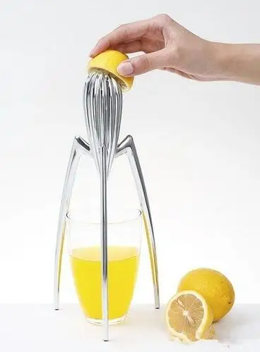 [【创意生活】外星人榨汁机器.