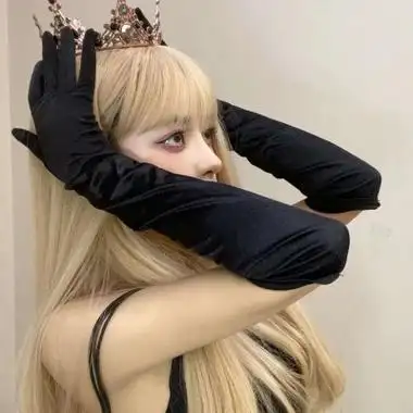 高清2021最流行霸气微信头像女生高冷图片