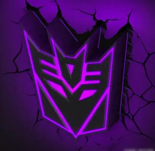 关于霸天虎的标志是声波的脸还是威震天的脸,甚至是红蜘蛛的