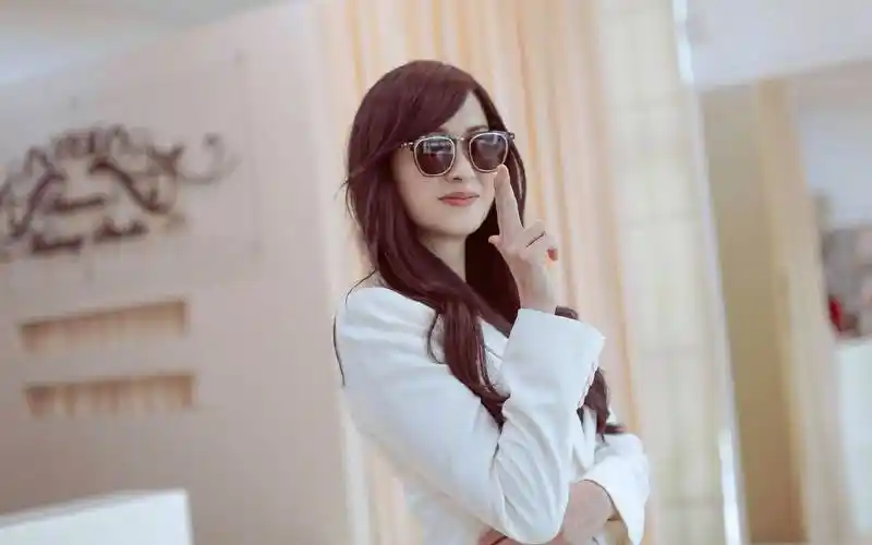 《婚前21天》林丽吟四套造型,婚纱 中式礼服 西装,气质惊艳_吴尊_时尚