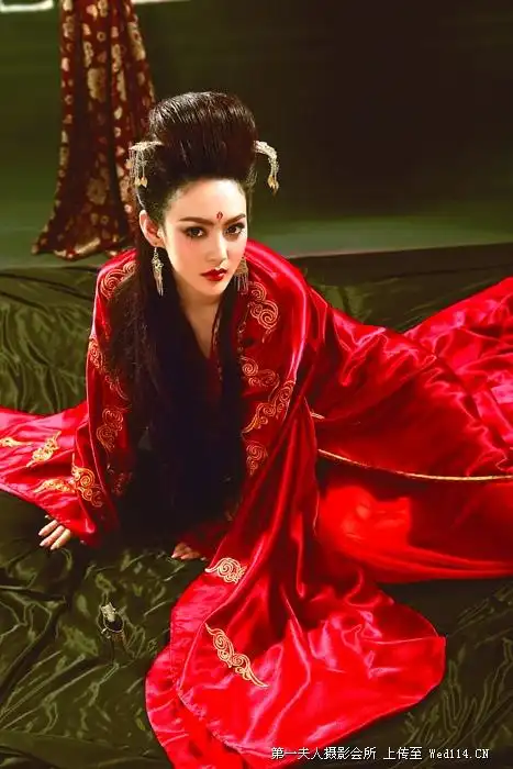 东方不败红衣图片,谢谢