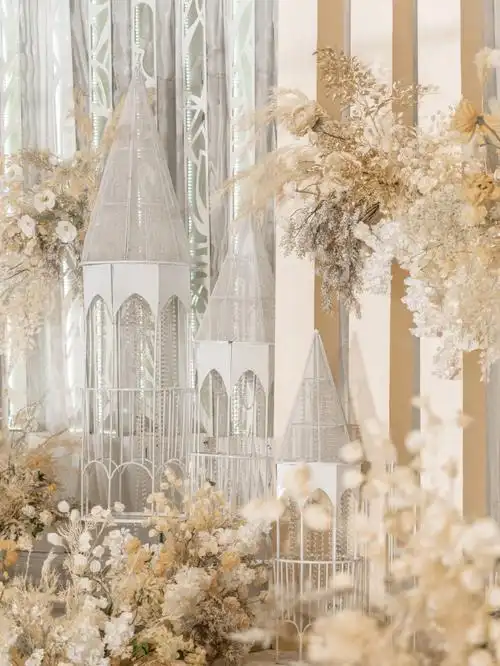 香槟色的城堡婚礼一眼心动的梦幻浪漫