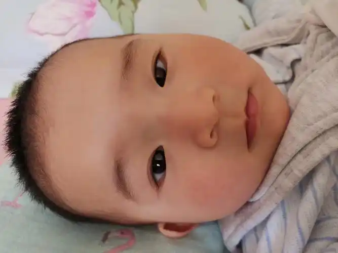 刘亦菲们分享,之前怀孕时太粗心,现在想来还有点懊悔,好在宝宝很强壮