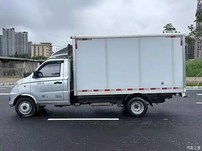最新到店2022年福田祥菱单排厢式货车,货箱尺寸长3.3x宽