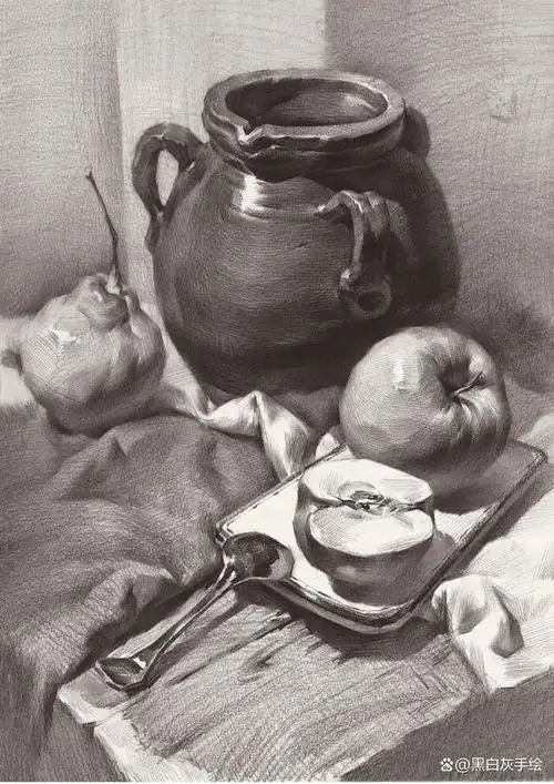 临摹是借鉴和学习,尤其是对于初学素描的同学,除了学习基本理论和技法