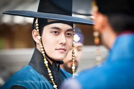 组图:金秀贤李敏镐宋钟基 韩国花美男古装扮相俊秀