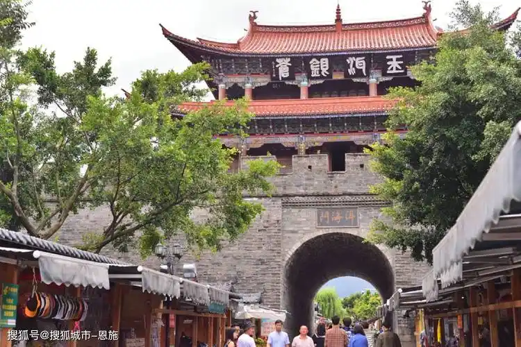 丽江旅游报团必去十大景点推荐,云南旅游少走弯路,不花冤枉钱!