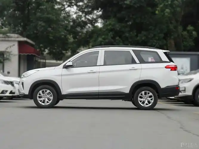 广东佛山五菱宏光s3最高让4500元现车充足