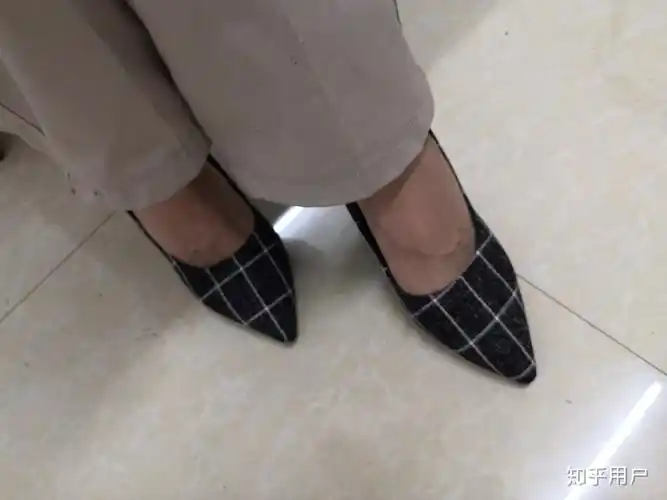 男生穿高跟鞋是一种怎样的体验? - 知乎