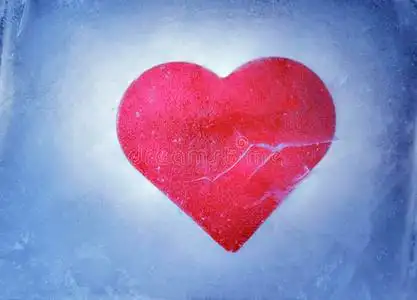破裂的心图片