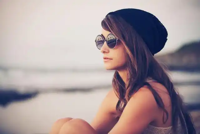 老公逛街我买单女人原来经济独立挺好