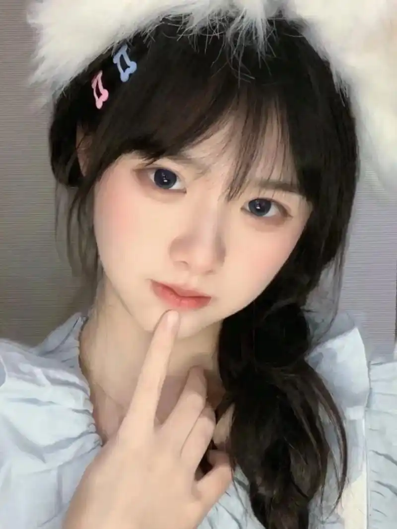 真的很难拒绝一只可爱小熊诶#甜妹 #清纯甜美