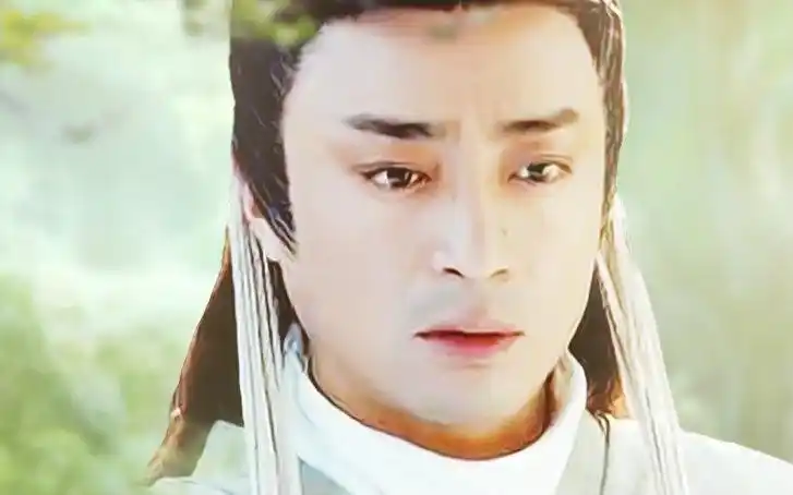 演员何中华# #三少爷的剑# 【何中华版谢. 来自卷毛莱蒙 - 微博