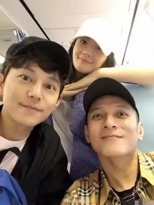 何炅谢娜李维嘉合体了