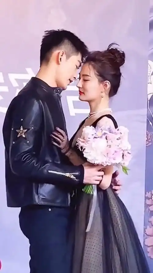 张翰徐璐这也太甜了,好般配的一对.#明星#张翰#徐璐