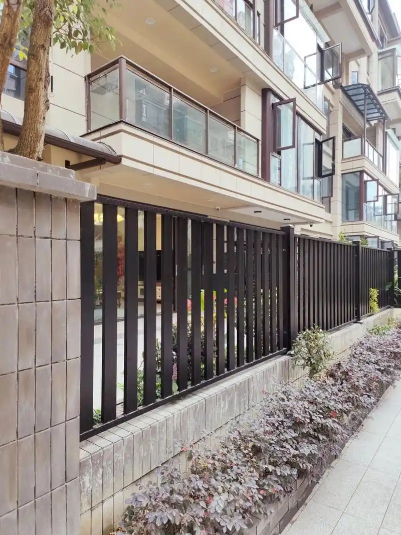 我们这款铝合金围栏杆性价比还算