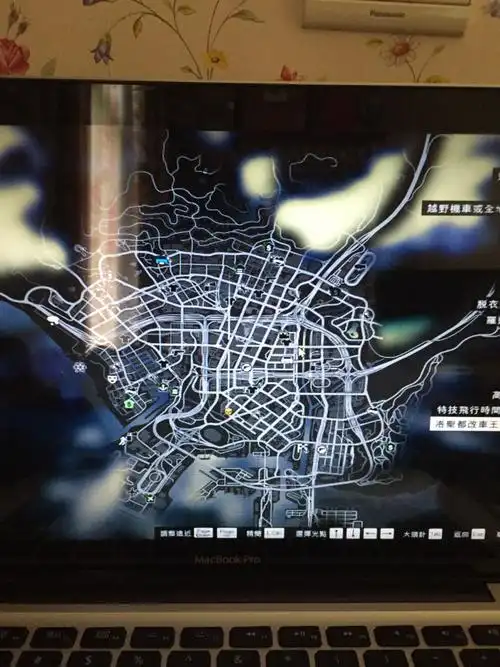 gta5地图上没有主线任务,我切换到麦克,崔付,小富都没有,怎么办