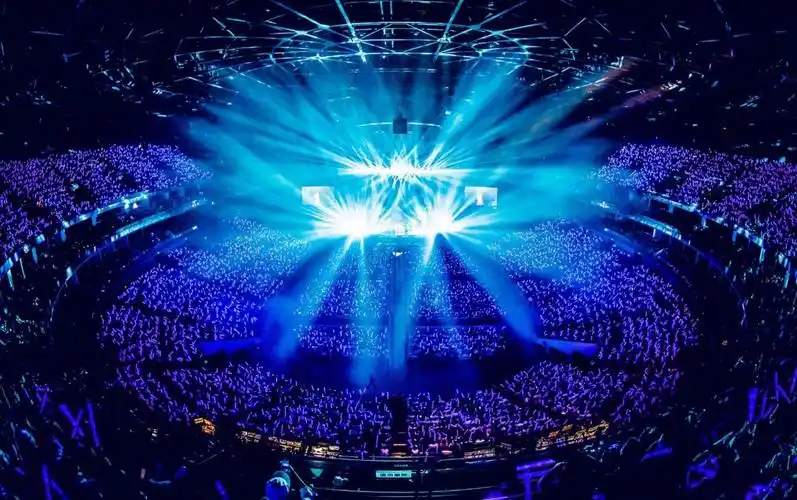 许嵩上海演唱会清明雨上4k全景