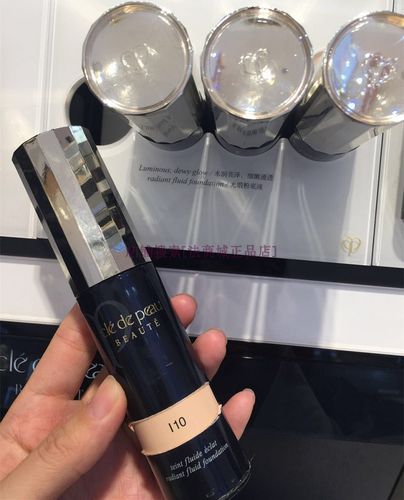 日本新版 cpb肌肤之钥钻光光缎粉底液30ml 保湿遮瑕裸妆持久光泽