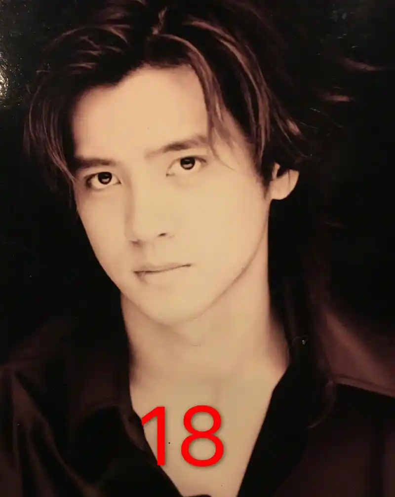 罗志祥晒旧照颜值逆天,撞脸年轻时的小李子,你被惊艳到了吗?