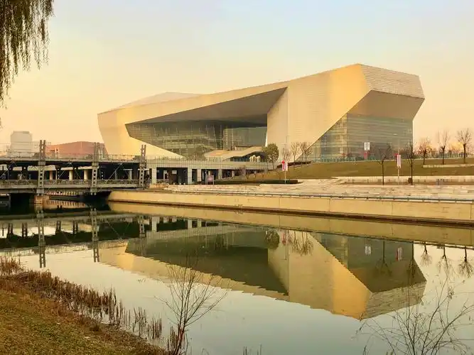 长风画卷.龙城地标—太原长风商务区美景如画