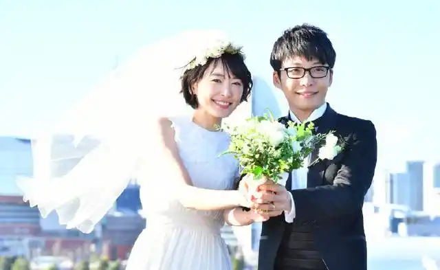 新垣结衣星野源结婚!粉丝含泪祝福:你终究成为了别人的老婆