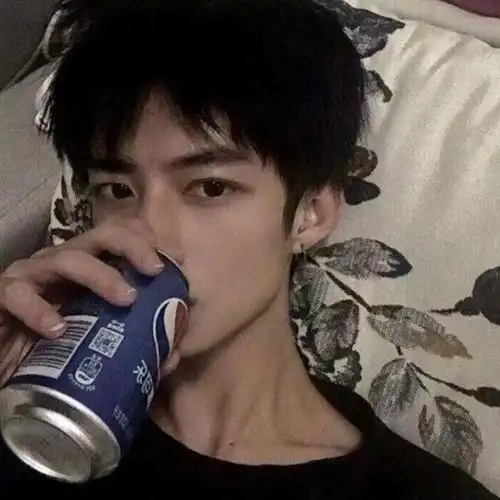 2020qq最流行帅气的男生头像