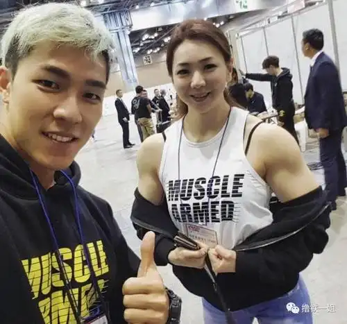 最后跟一姐近距离欣赏一下 julia的魔鬼脸庞 池妍玉 在亚洲人里 韩国