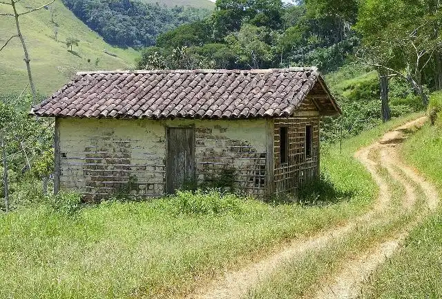 果园和田地边可以建小屋吗农村建房或翻新这3点要注意了