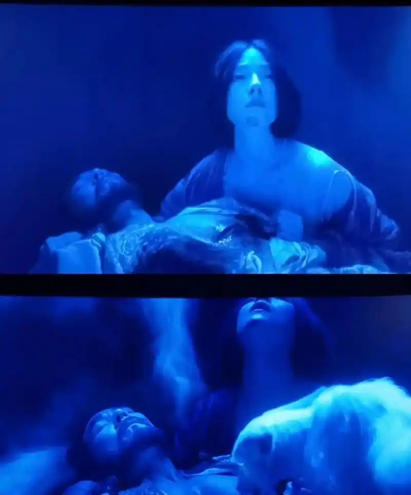 最不一样的妲己  有点心疼她,化出真身为纣王舔伤口  每舔一 - 抖音