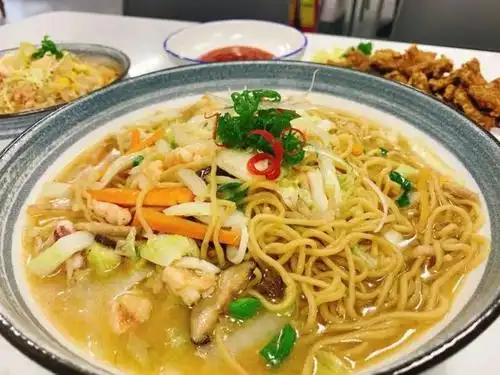 炸至金黄的炸物,蘸点蘸料 这美妙的口感应该没人能抗拒 ~ 海鲜卤面