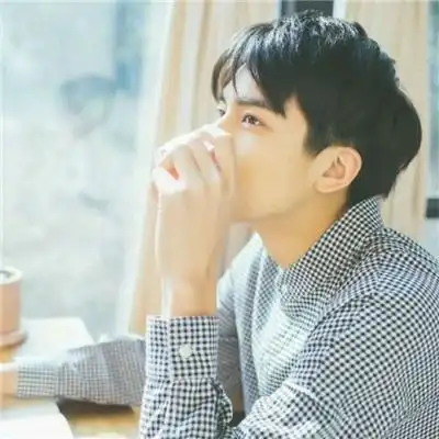 最新版2019男生阳光帅气头像 因你的不信任内心悄悄破损