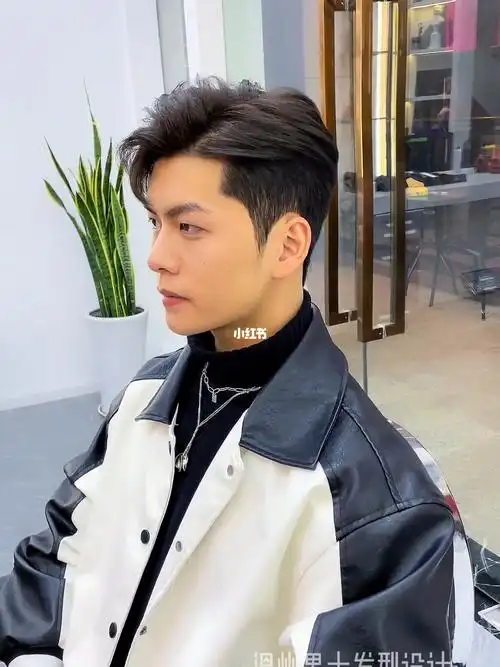 款气垫烫发型男生韩式发型男士气垫烫男士纹理烫男士钢夹烫适合脸型