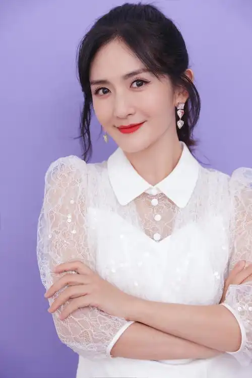 谢娜跨界全网首档竖屏直播综艺破亿点赞签收快乐