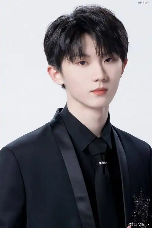 tnt时代少年团证件照 照片 无水印 - 知乎