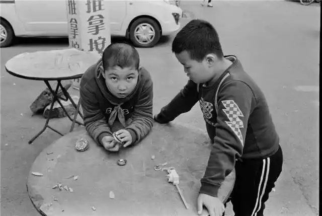 「黑白影像」张祖鸣摄影作品赏析 ·《老烟火》