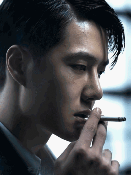 王一博入选人类电影的71个光辉