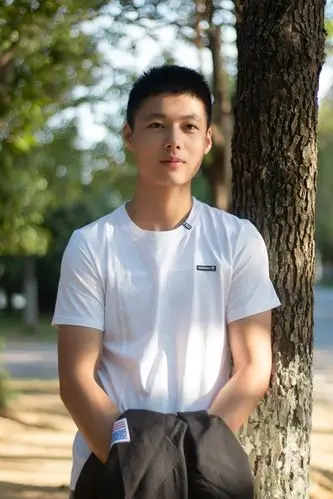 遇见阳光大男孩