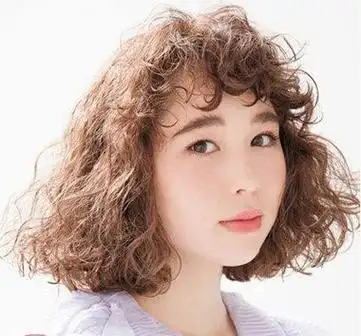 中长发全头烫发型图片 烫全头卷发中卷发型_发型造型_宝妈时尚生活网