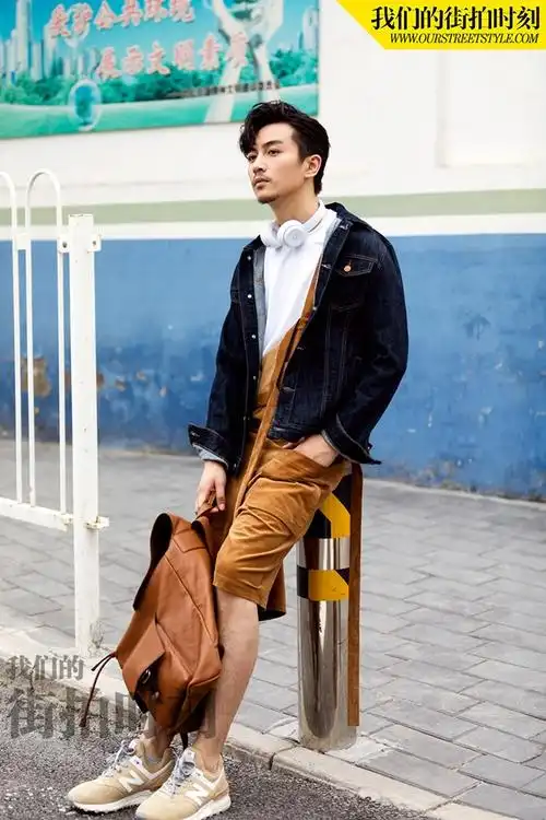 解锁初秋时尚陈晓随性街拍尽显轻熟男人魅力
