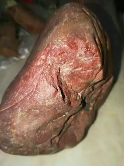 鸡血石原石,在河滩拣的重量4公斤