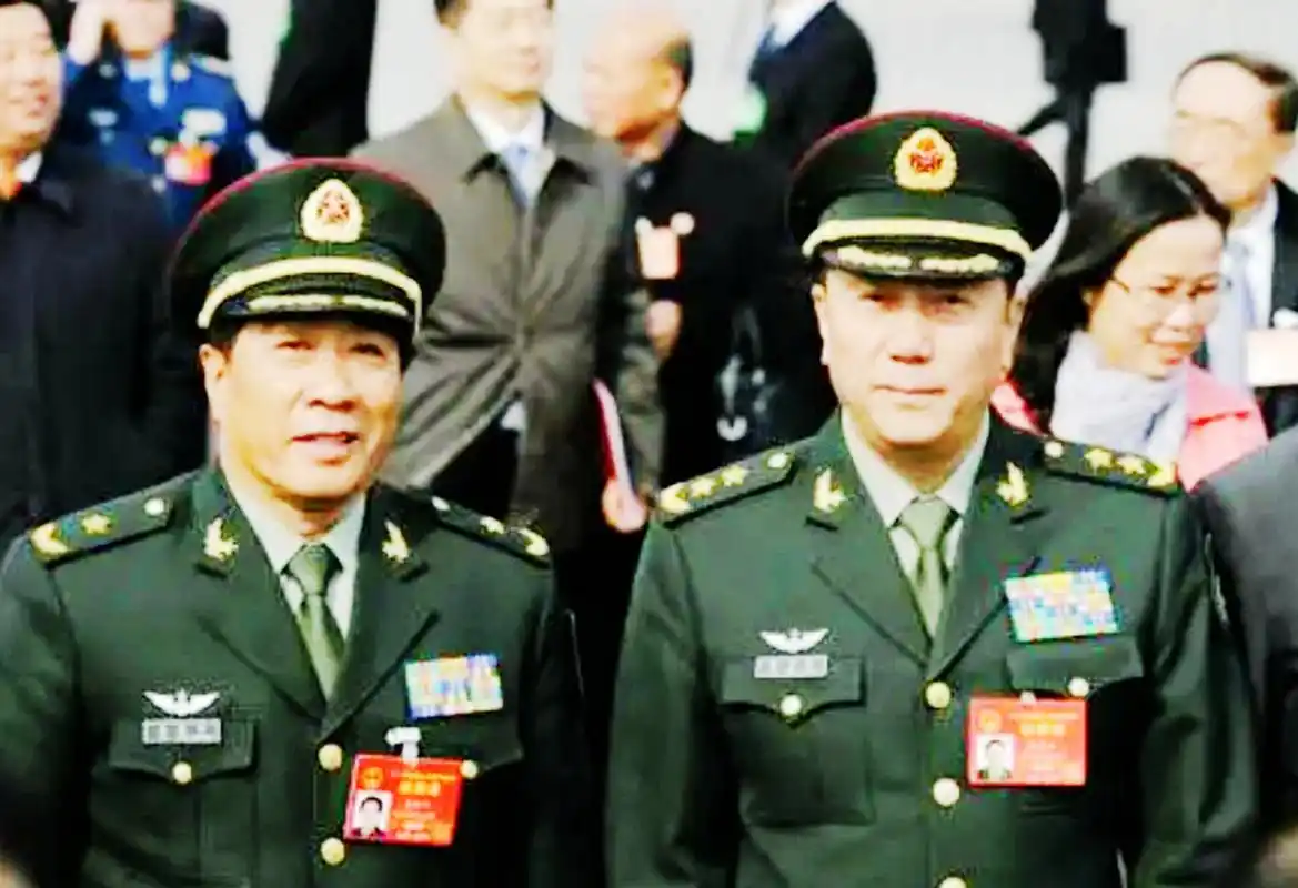 他叫秦卫江,他是秦基伟的儿子!