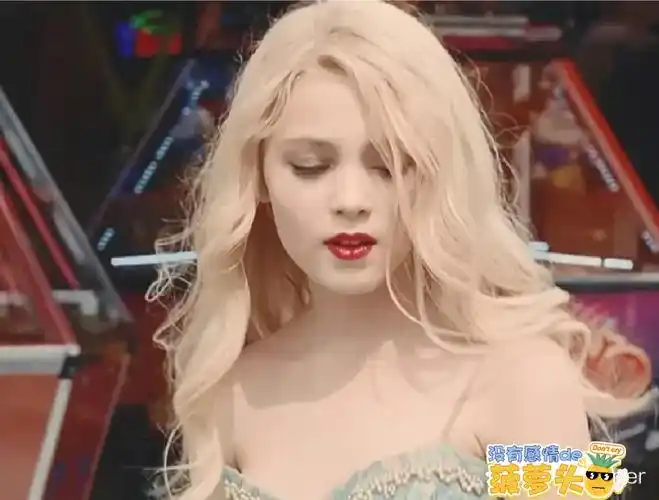 惊为天人的美貌