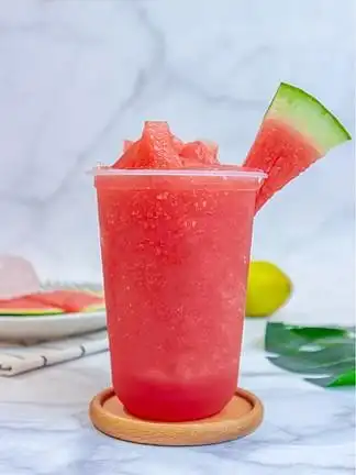 奶茶店 i>西 /i> i>瓜 /i>汁素材