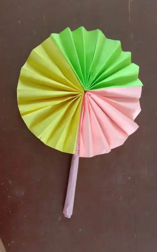 "欢庆六一,展示风采"——华寨小学三年级手工艺术展示