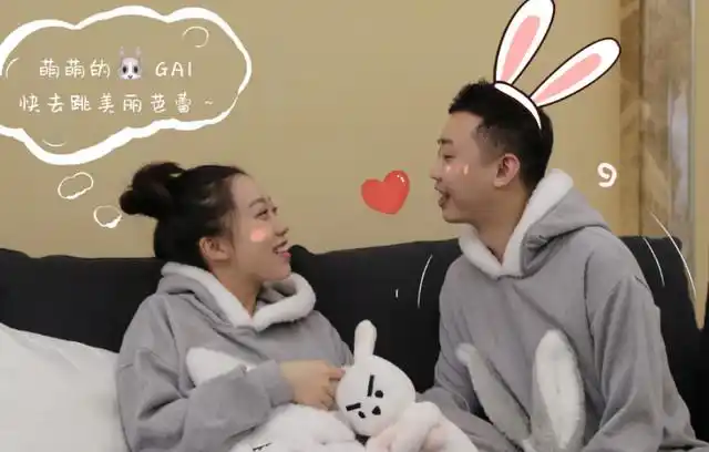 李莎旻子看望王斯然,谈起是否准备要二胎,gai的回答堪称教科书