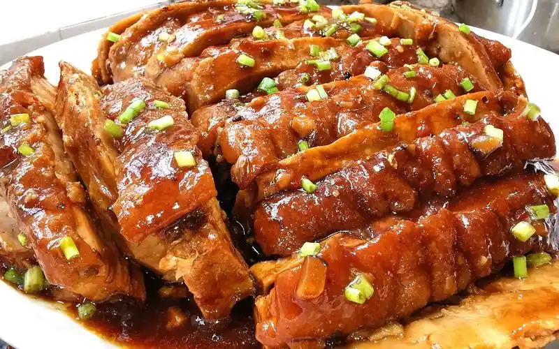 "广西扣肉"为何如此出名?秘诀都在这!香而不腻,果然名不虚传